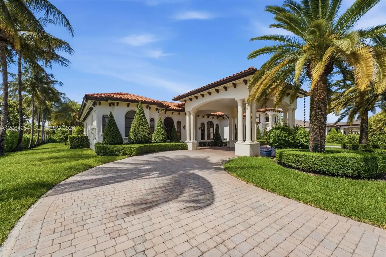 10181 NW 131st St, Hialeah Gardens FL 33018 photo 4