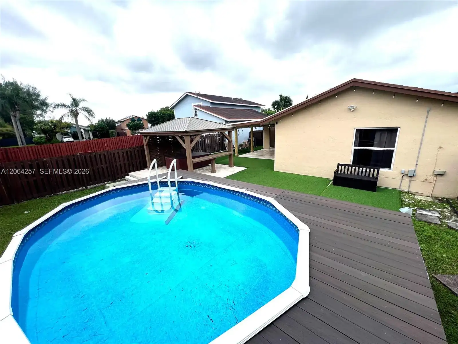 955 NW 106th Ave Cir, Miami FL 33172 photo 4
