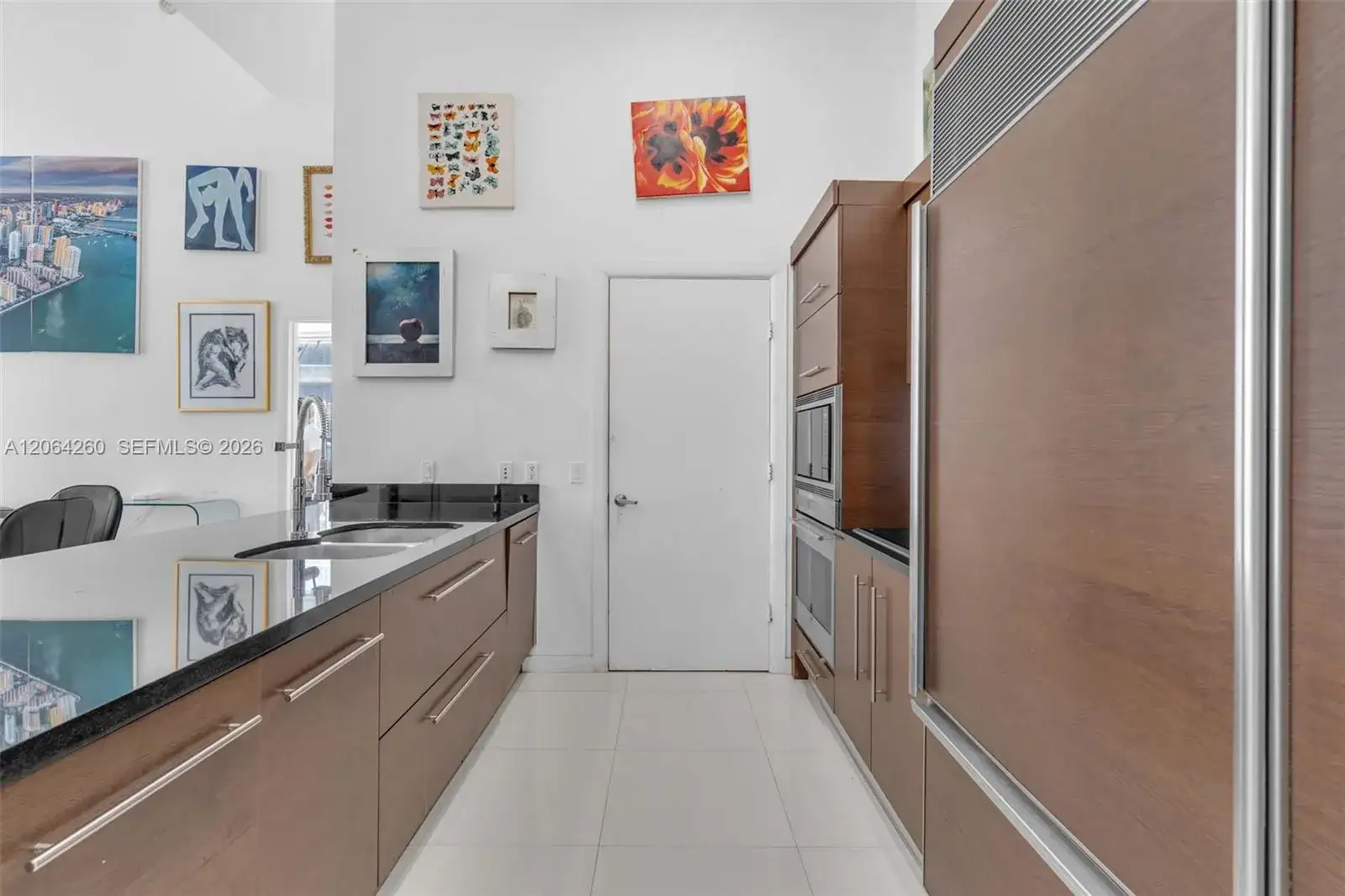 475 Brickell Ave # 2813, Miami FL 33131 photo 2