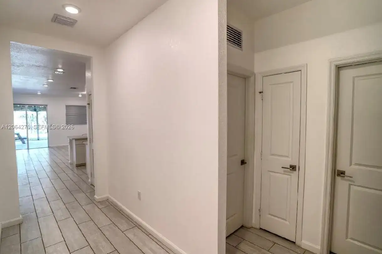 30600 SW 193rd Ave, Homestead FL 33030 photo 4