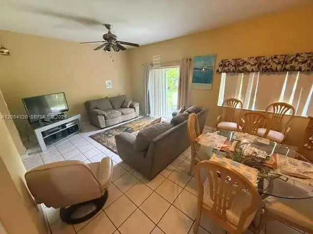 13654 SW 124th Ave Rd, Miami FL 33186 photo 2