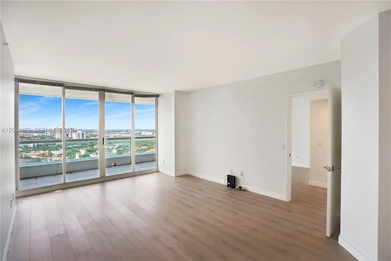 21205 Yacht Club Dr # 2604, Aventura FL 33180 photo 4