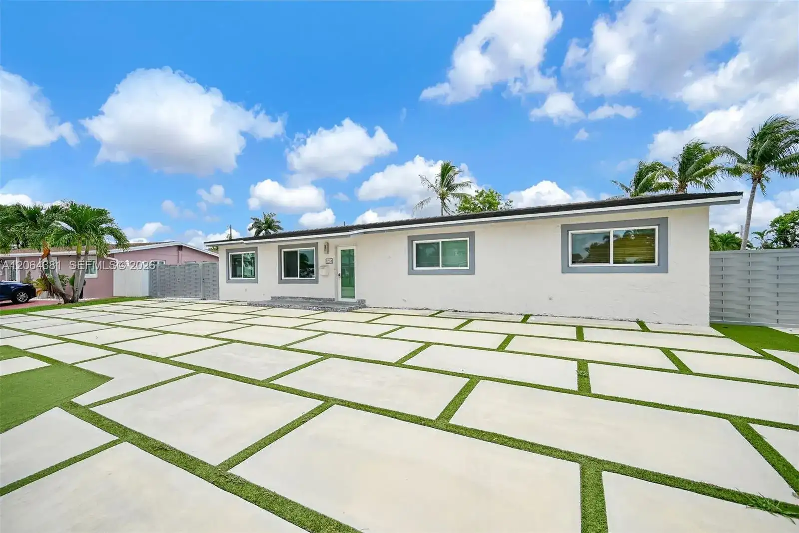 8251 NW 185th St, Hialeah FL 33015 photo 4