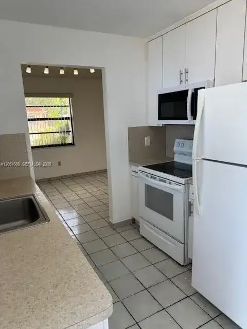 3022 SW 23rd St # 3022, Miami FL 33145 photo 3