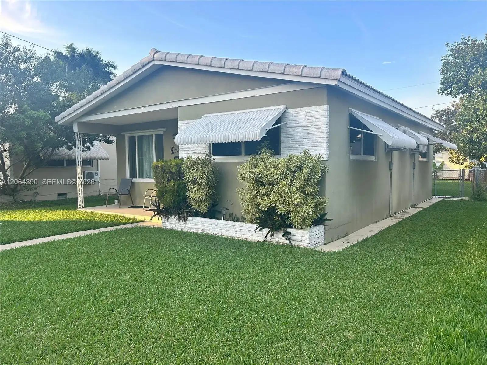 1915 Mayo St # 0, Hollywood FL 33020 photo 4