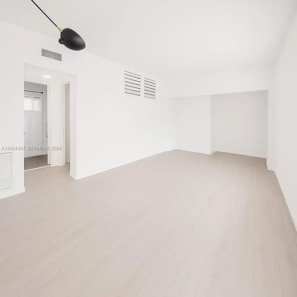 1110 Venetian Way # 2B, Miami FL 33139 photo 2