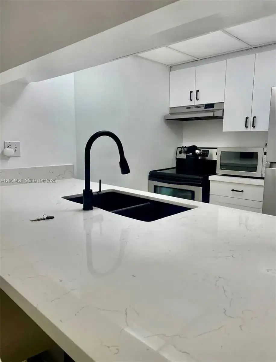 800 N Miami Ave # 509, Miami FL 33136 photo 5