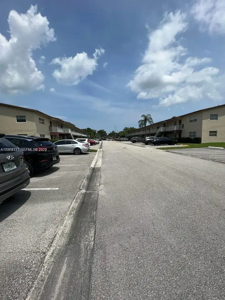 7305 NW 4th Pl # 108, Margate FL 33063 photo 2