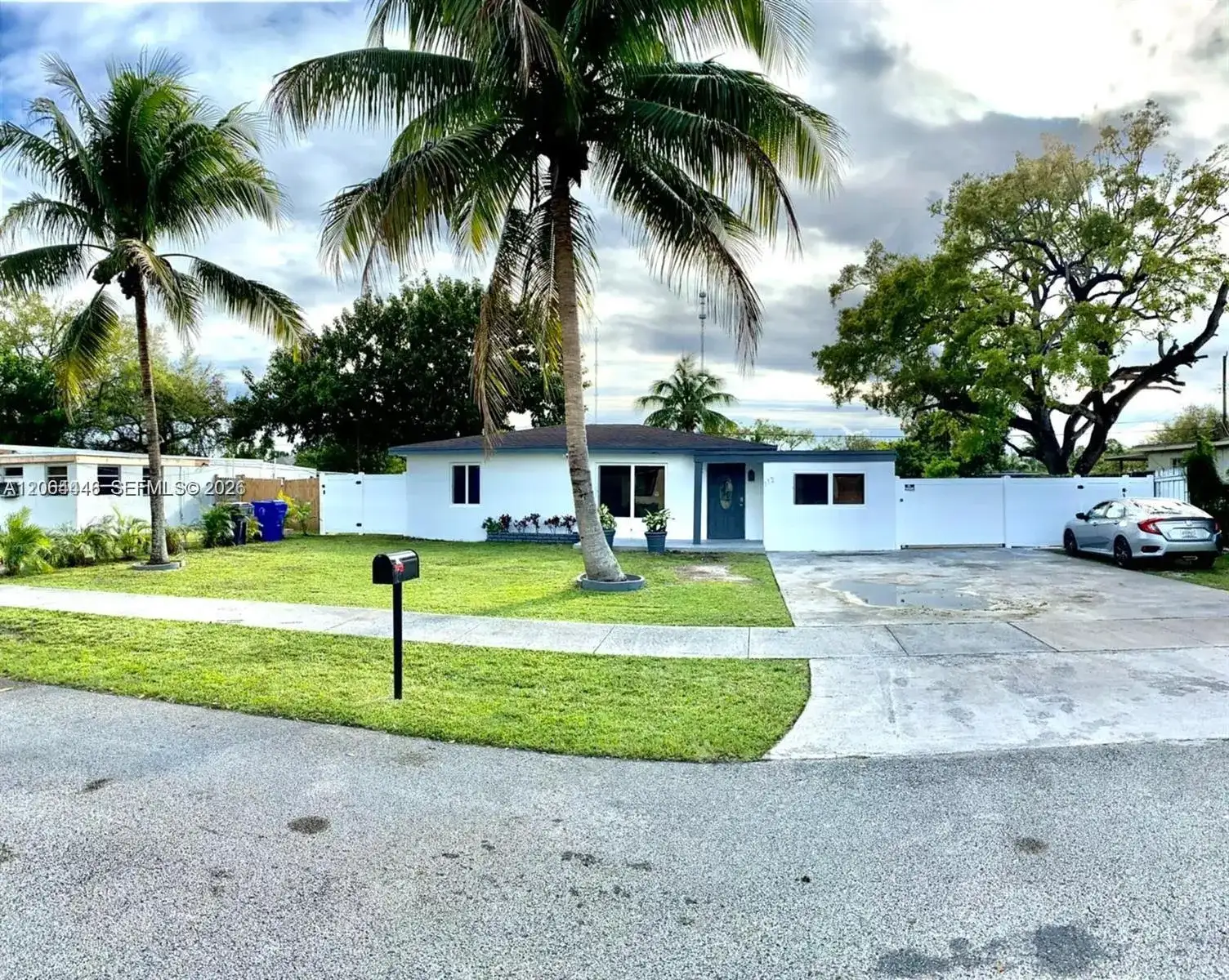 112 Ronald Rd, West Park FL 33023 photo 2