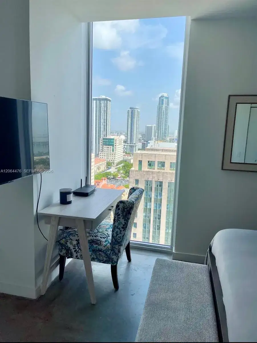 151 SE 1 St # 2406, Miami FL 33131 photo 5