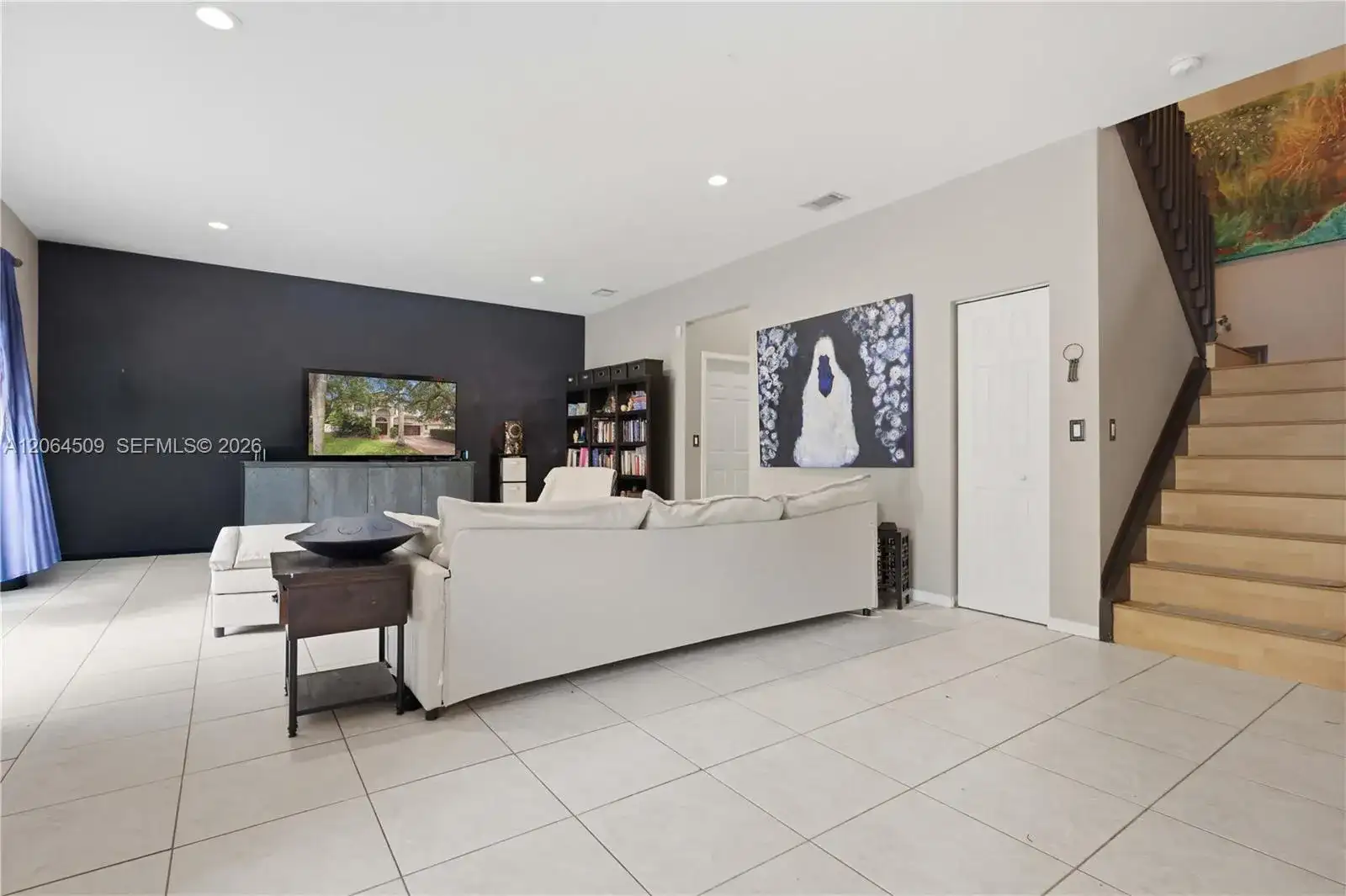 1040 NW 185th Ave, Pembroke Pines FL 33029 photo 5