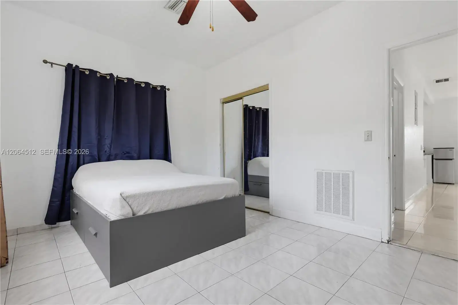 6448 Funston St, Hollywood FL 33023 photo 3