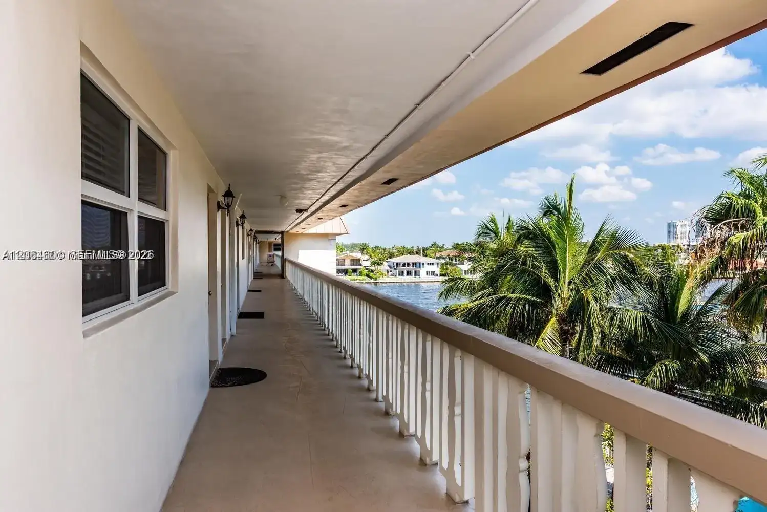 2081 S Ocean Dr # 411, Hallandale Beach FL 33009 photo 4