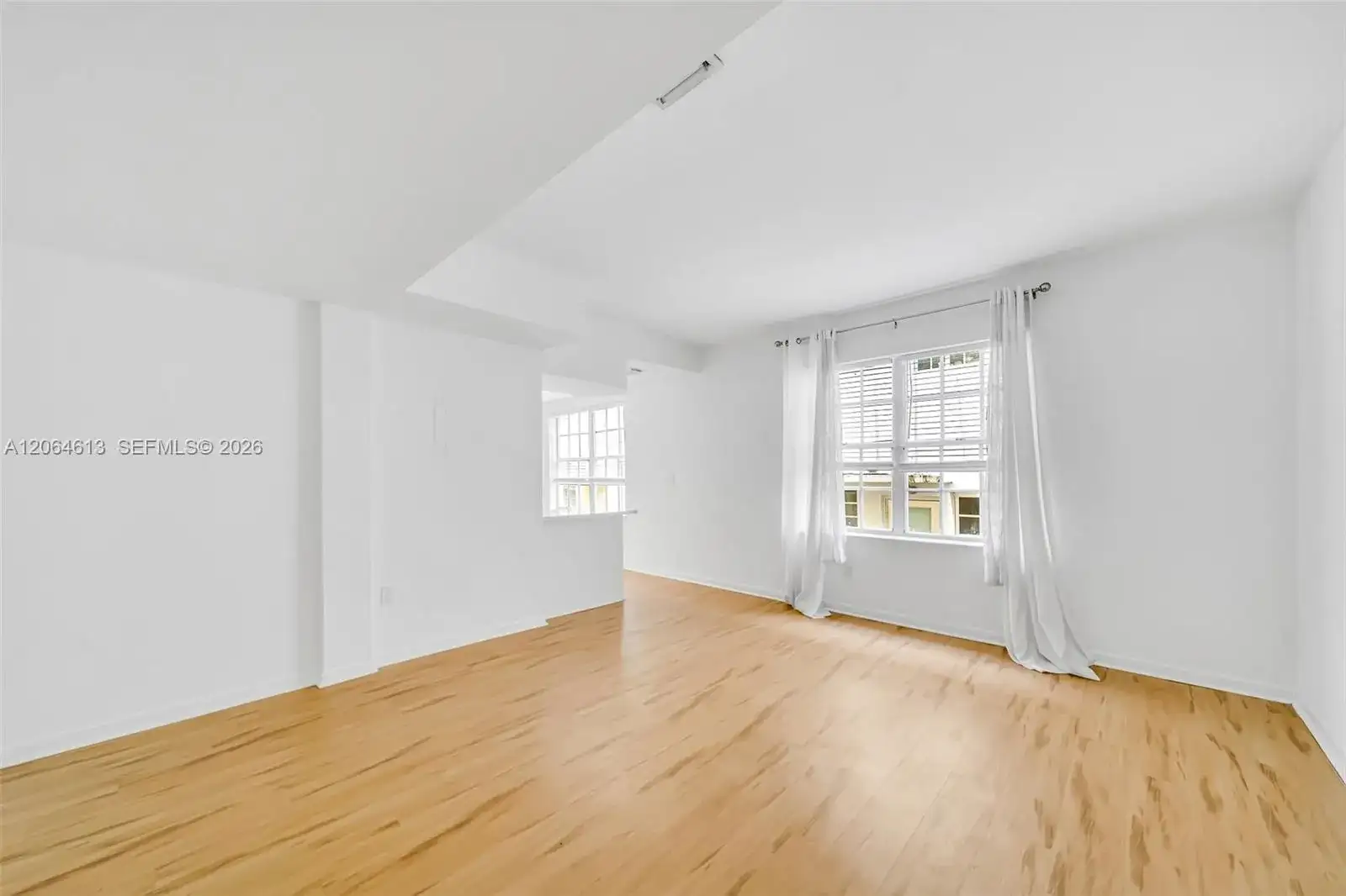 1051 Meridian Ave # 1D, Miami Beach FL 33139 photo 3