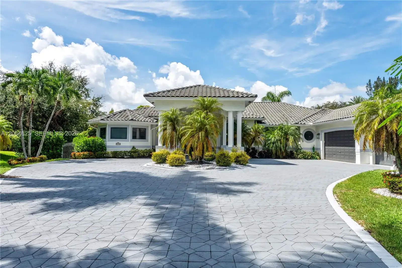 11302 NW 9th St, Plantation FL 33325 photo 2