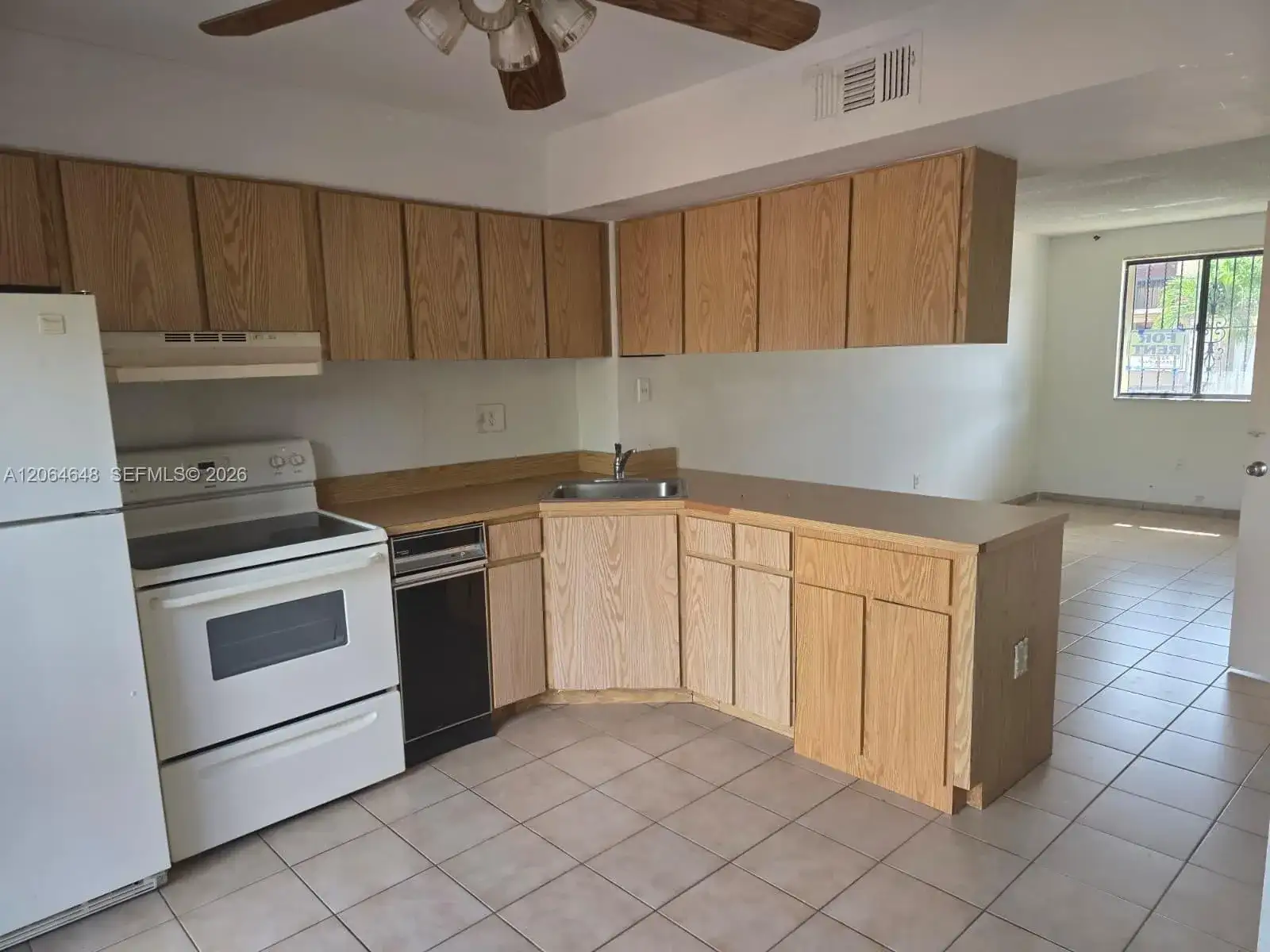 1823 SW 107th Ave # 1602, Miami FL 33165 photo 3