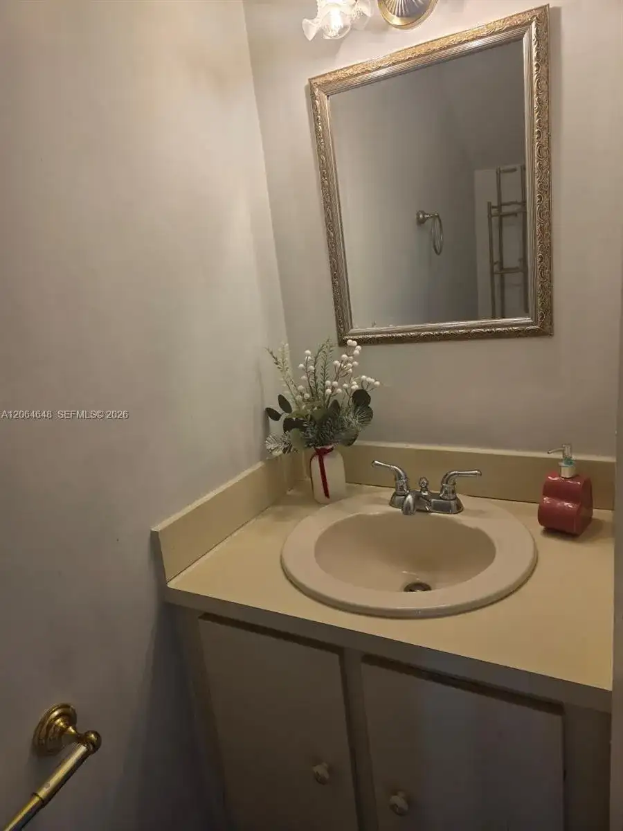 1823 SW 107th Ave # 1602, Miami FL 33165 photo 5