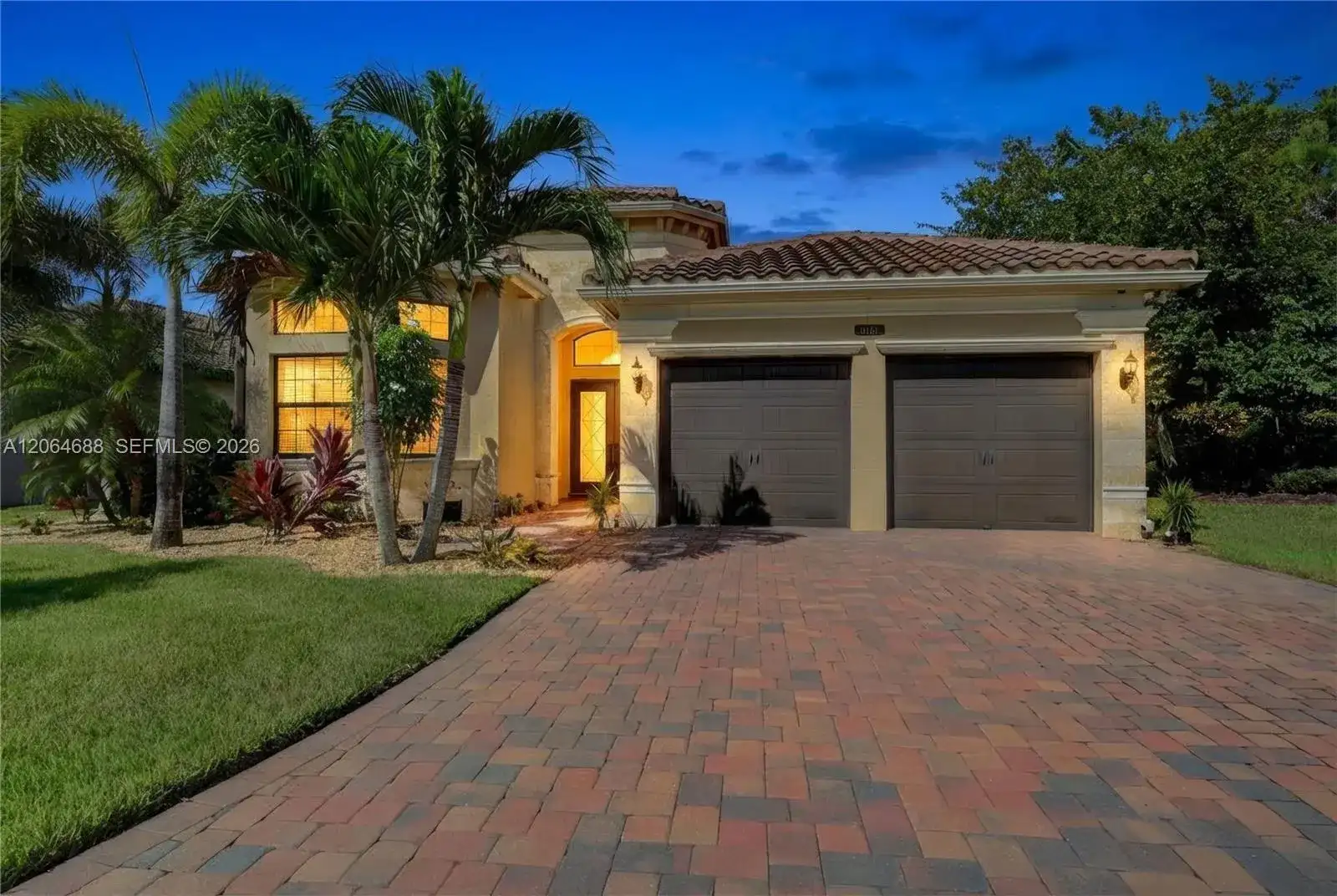 8181 Banpo Bridge Way, Delray Beach FL 33446 photo 2