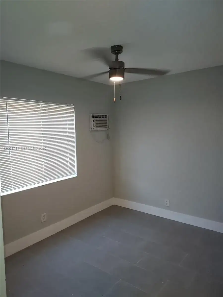 808 SW 14th Ter # 4, Fort Lauderdale FL 33312 photo 3