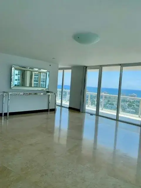 450 Alton Rd # 2207, Miami Beach FL 33139 photo 2