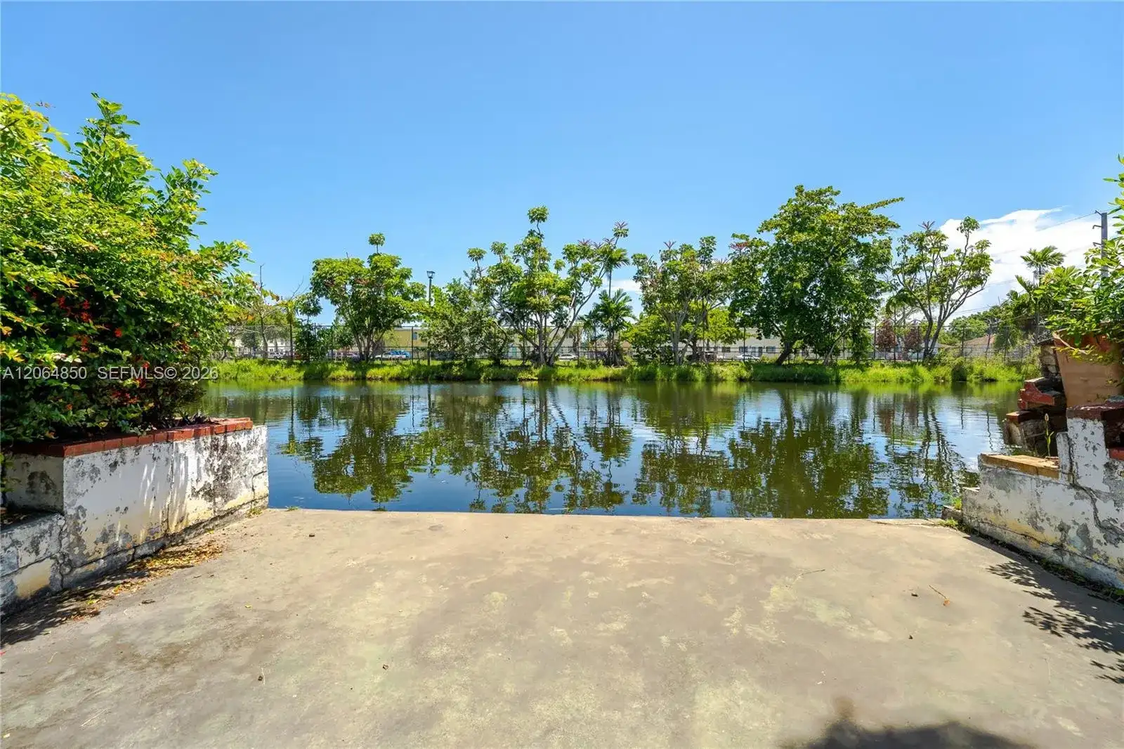 400 NW 87th St, El Portal FL 33150 photo 3