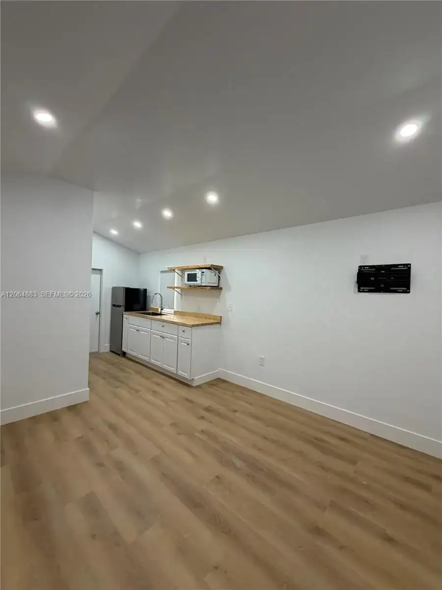 1400 SW 29th Ave # 2, Miami FL 33145 photo 2