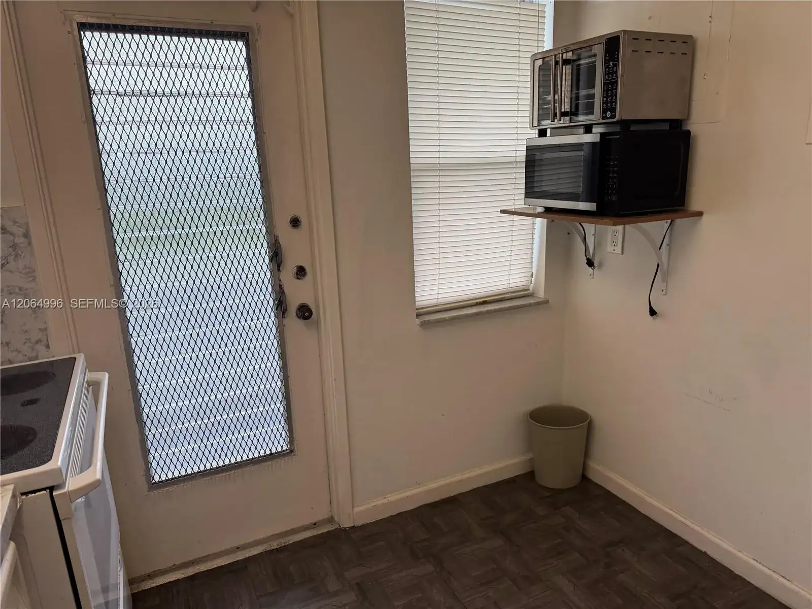 950 Hillcrest Dr # 411, Hollywood FL 33021 photo 3