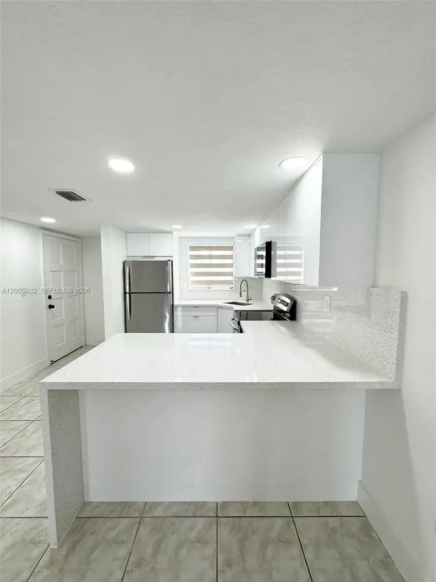 5580 W 26th Ct # 209, Hialeah FL 33016 photo 4