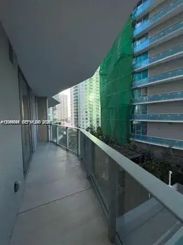 77 SE 5th St # 1605, Miami FL 33131 photo 2