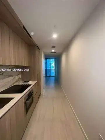 77 SE 5th St # 1605, Miami FL 33131 photo 5