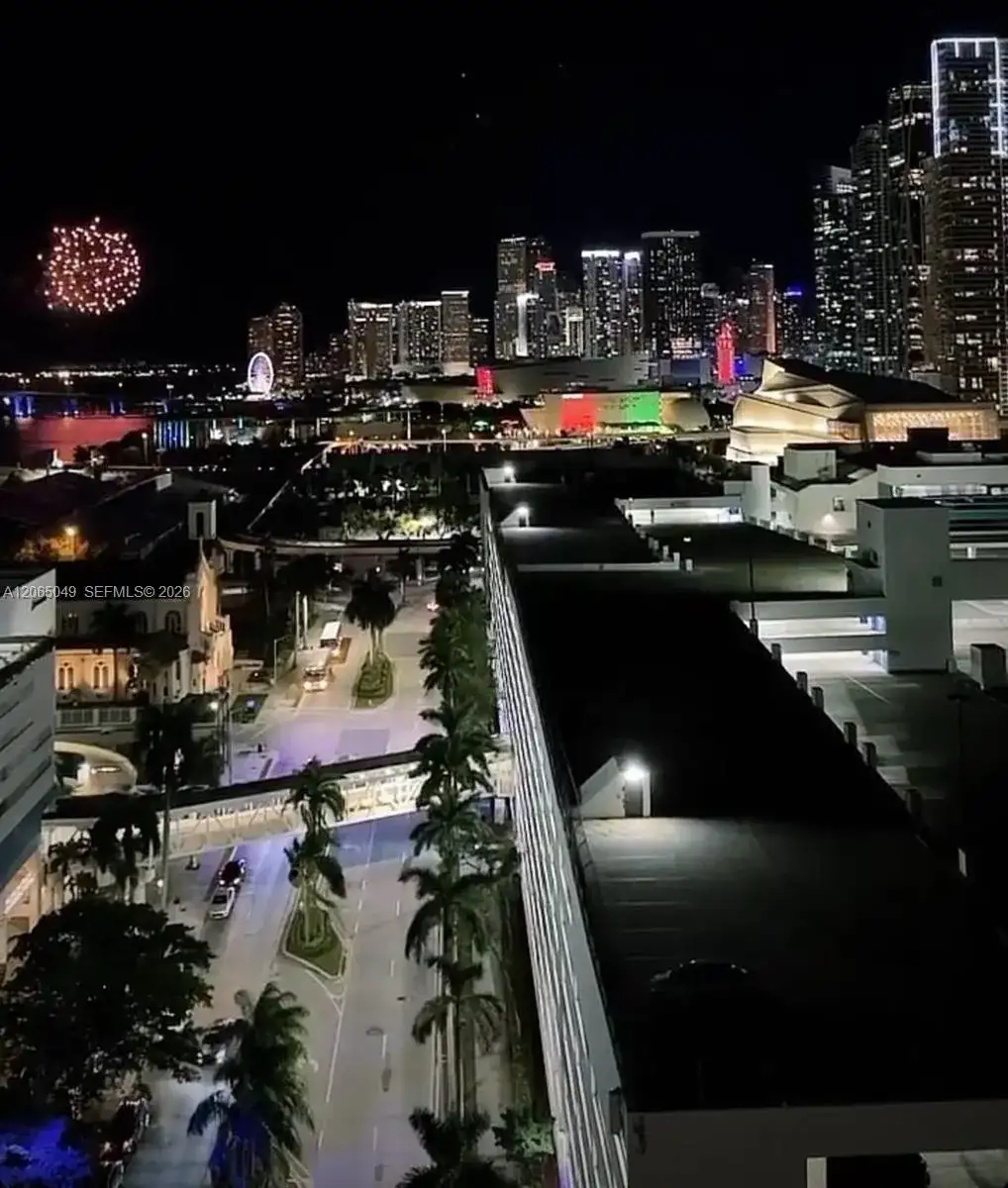 1750 N Bayshore Dr # 2010, Miami FL 33132 photo 4
