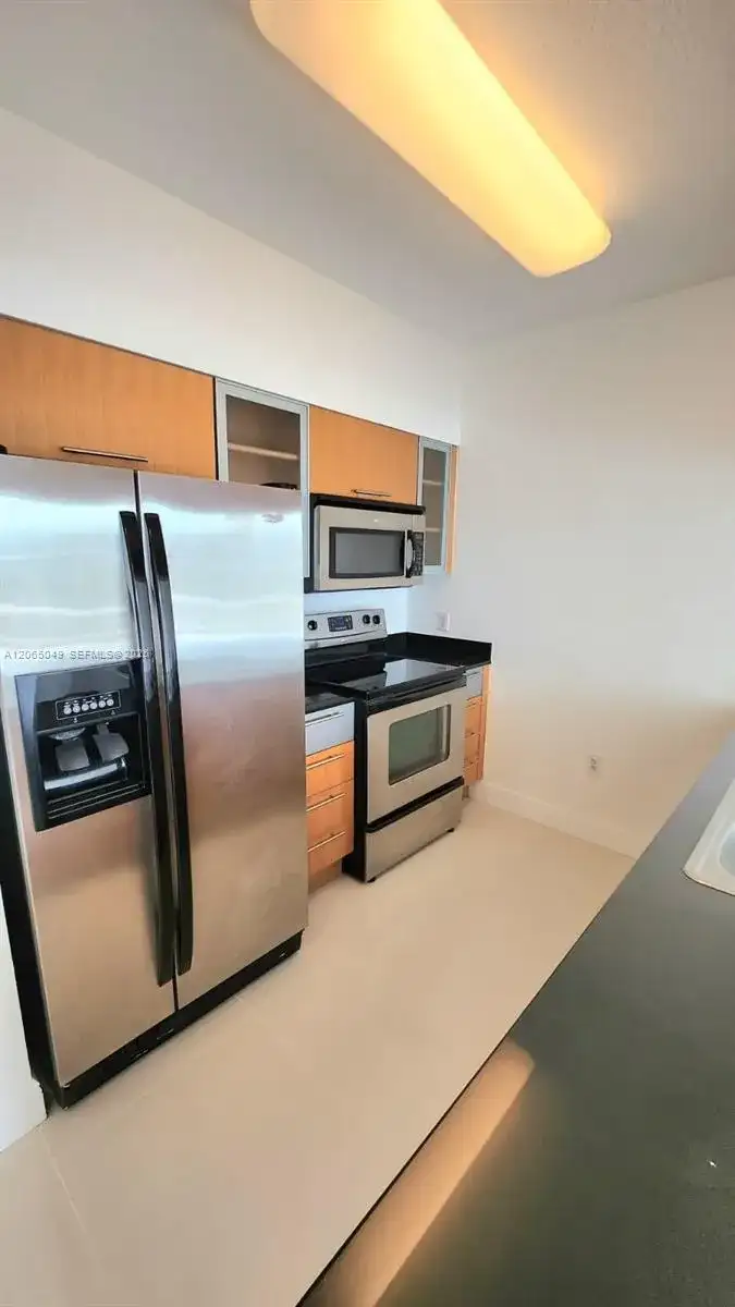 1750 N Bayshore Dr # 2010, Miami FL 33132 photo 5