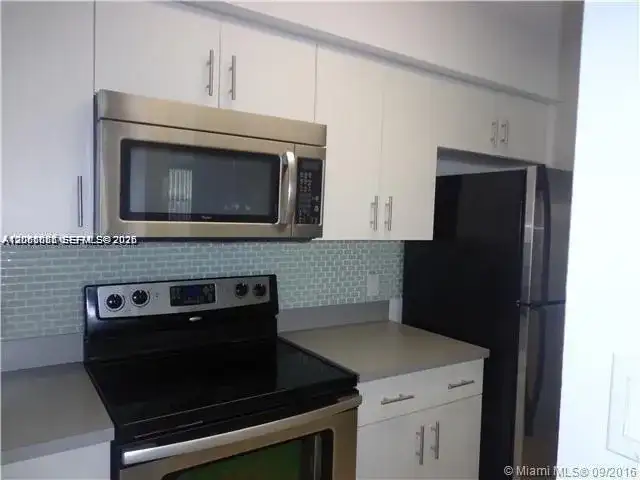 540 S Park Road # 9, Hollywood FL 33021 photo 2