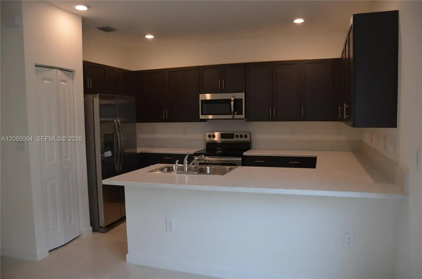 1801 SE 27th Ter, Homestead FL 33035 photo 3