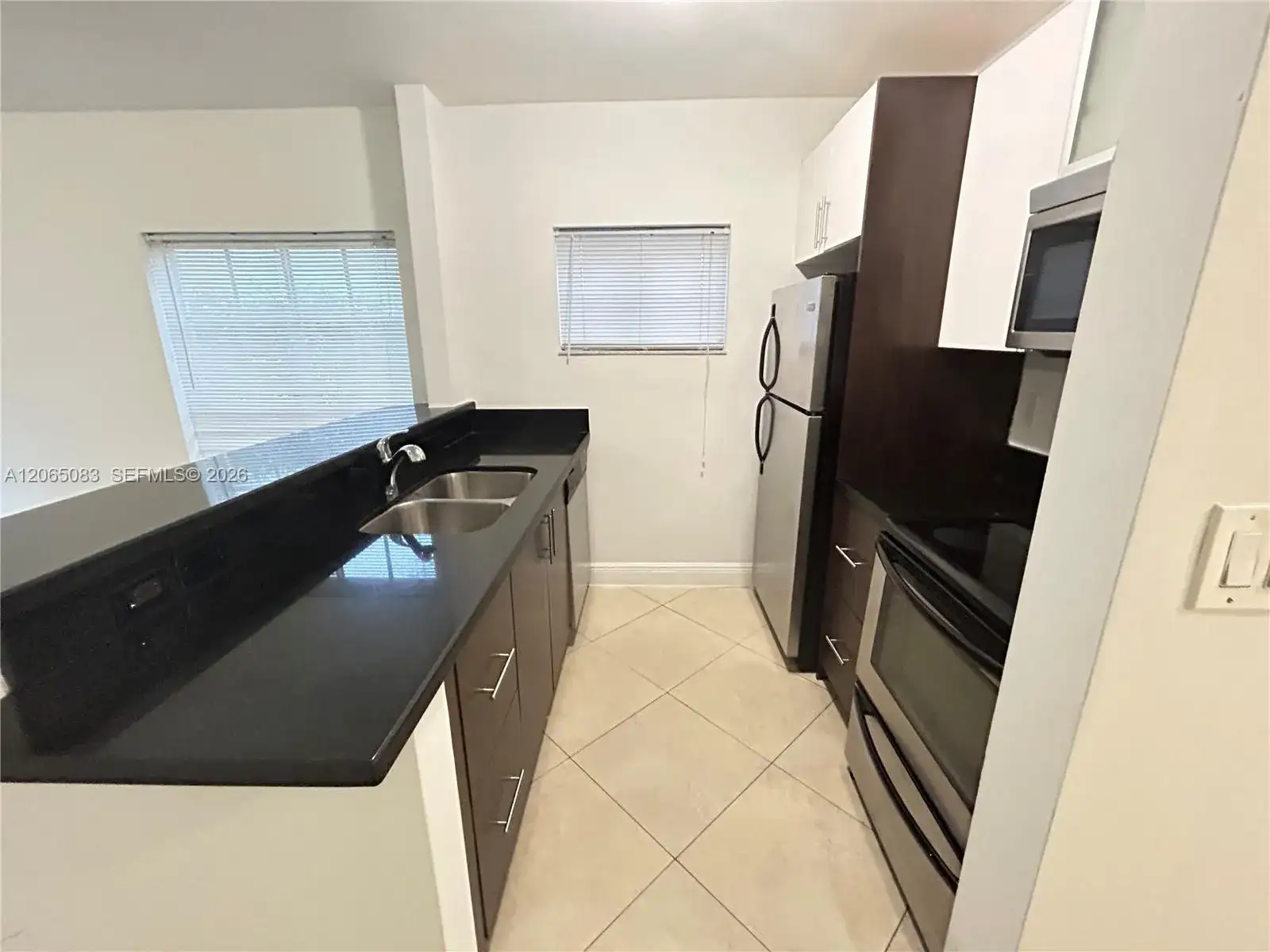 1034 Lenox Ave # 10, Miami Beach FL 33139 photo 2