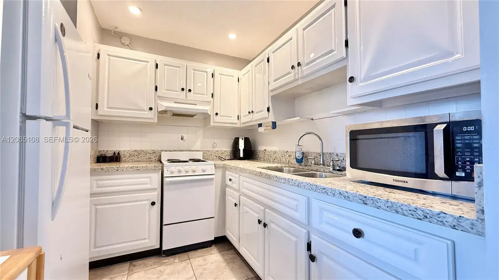 22 SE 3rd Ter # 31, Dania Beach FL 33004 photo 2