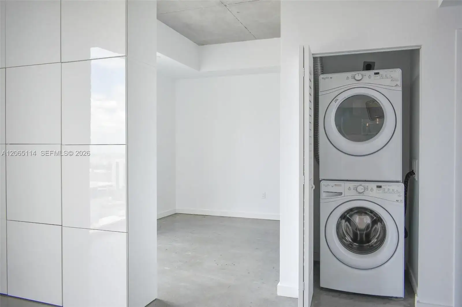 151 SE 1st St # 2808, Miami FL 33131 photo 4