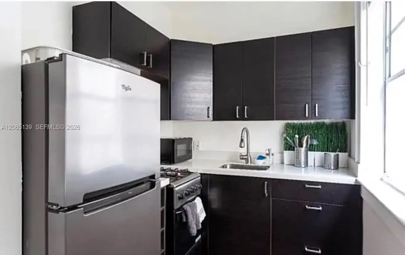 1611 Michigan Ave # 5, Miami Beach FL 33139 photo 4