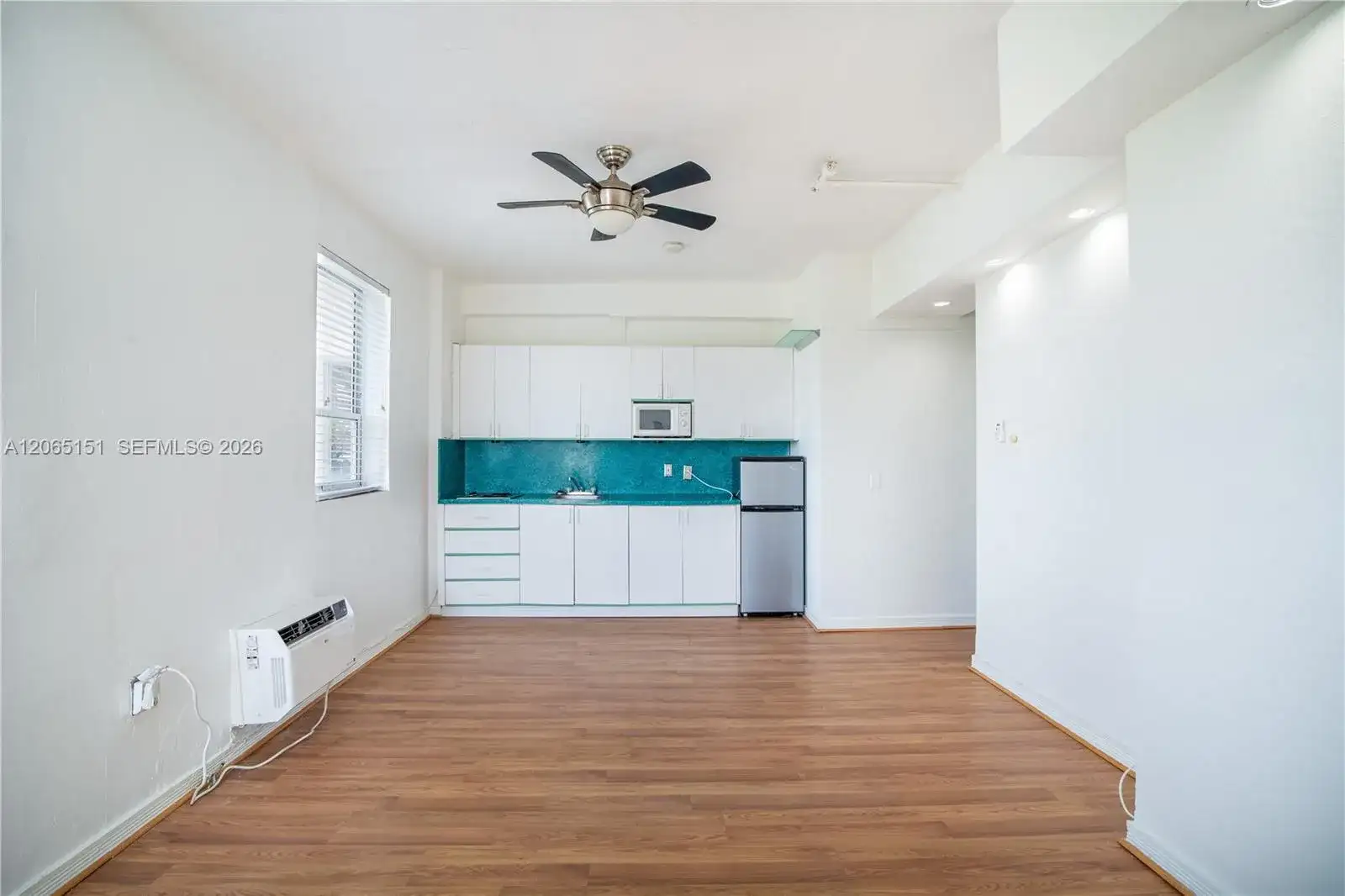 255 W 24th St # 436, Miami Beach FL 33140 photo 4