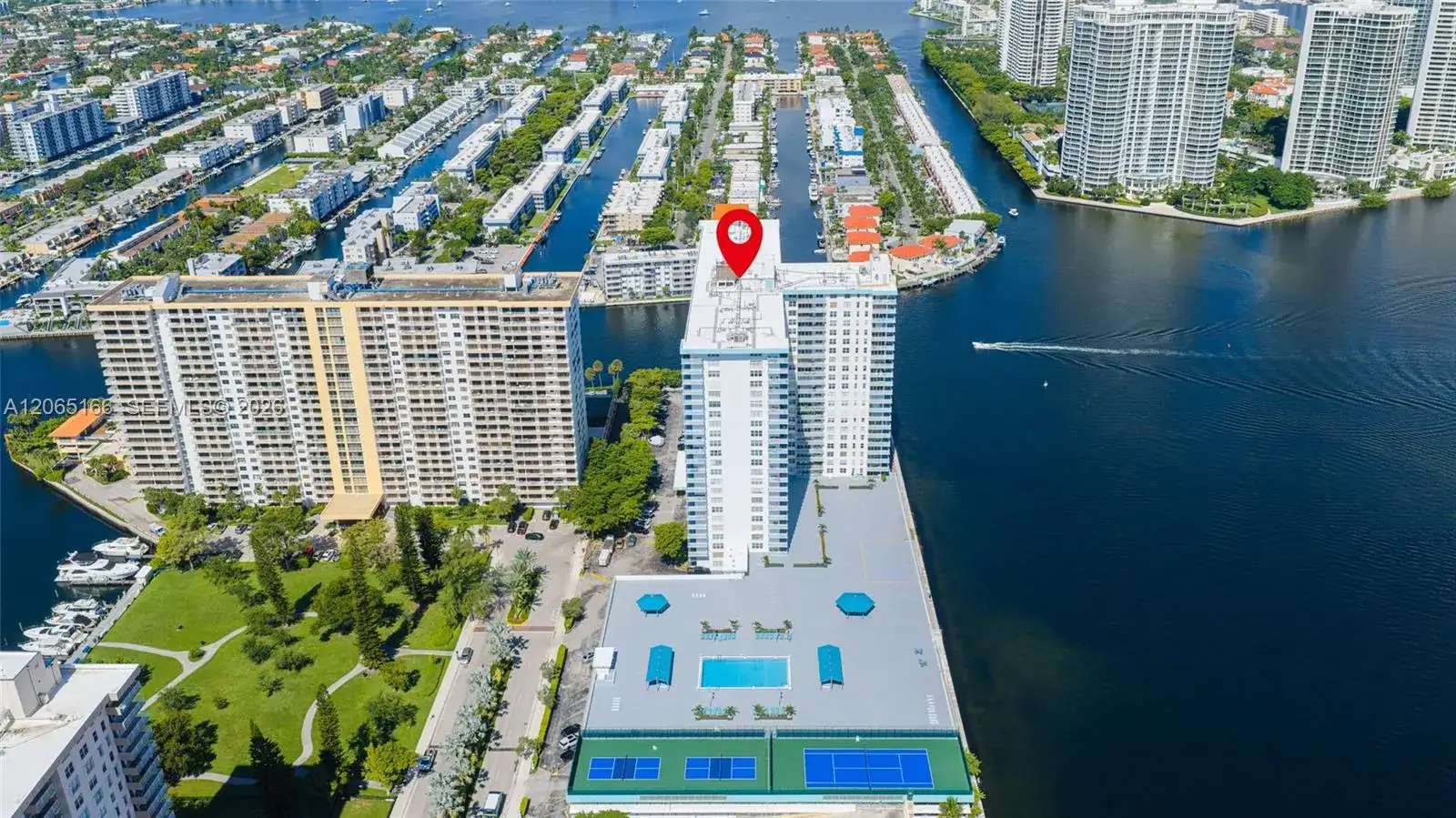301 174th St # 1216, Sunny Isles Beach FL 33160 photo 4