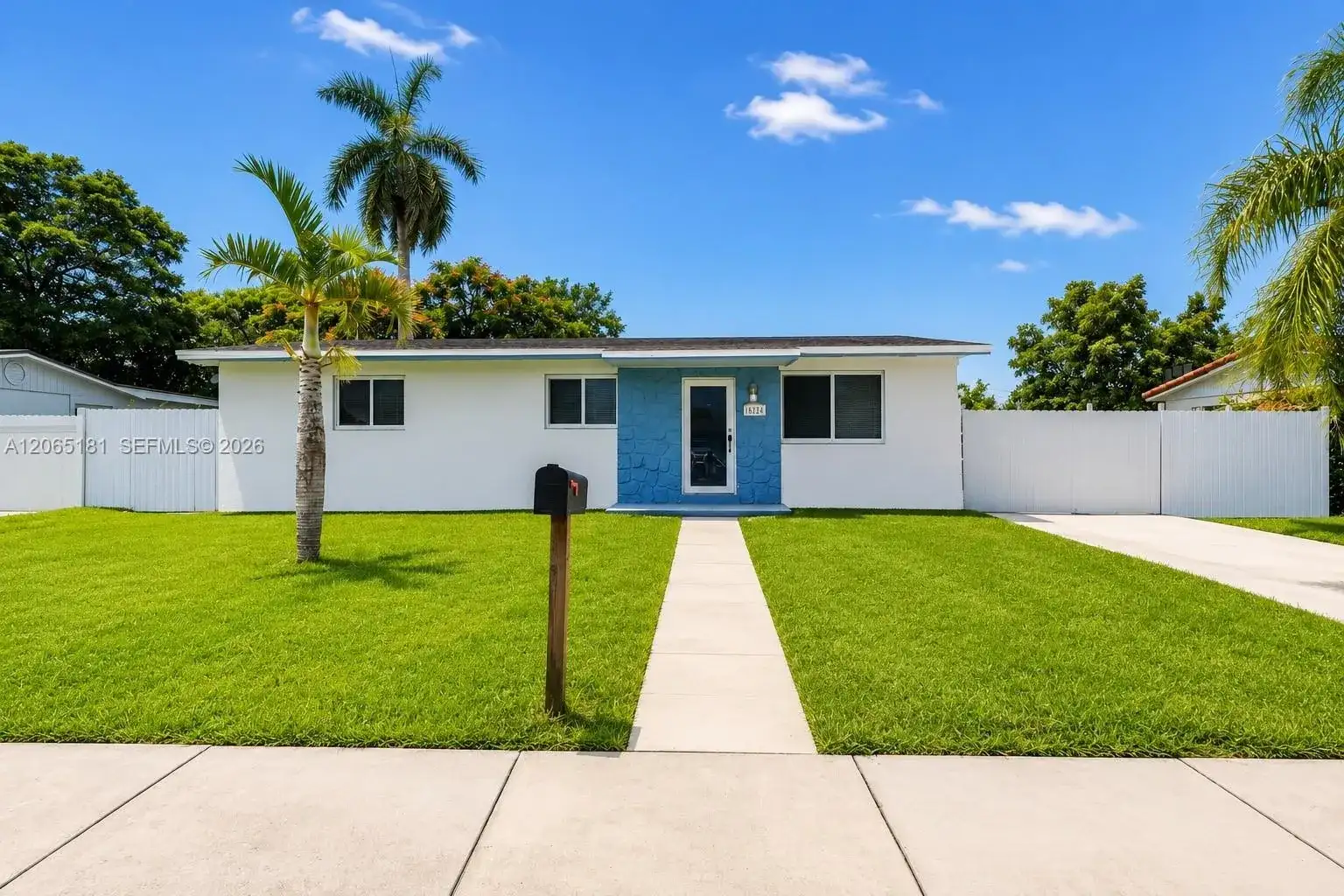 15624 SW 297th Ter, Homestead FL 33033 photo 2