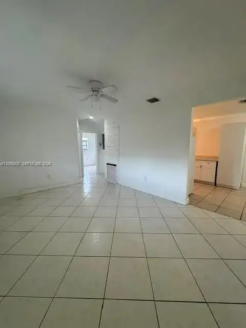2808 SW 67th Way, Miramar FL 33023 photo 4