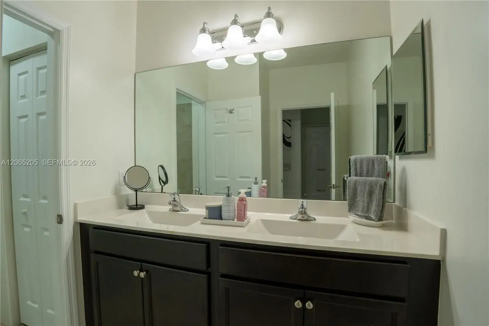 6943 Halton Park Ln, Coconut Creek FL 33073 photo 4