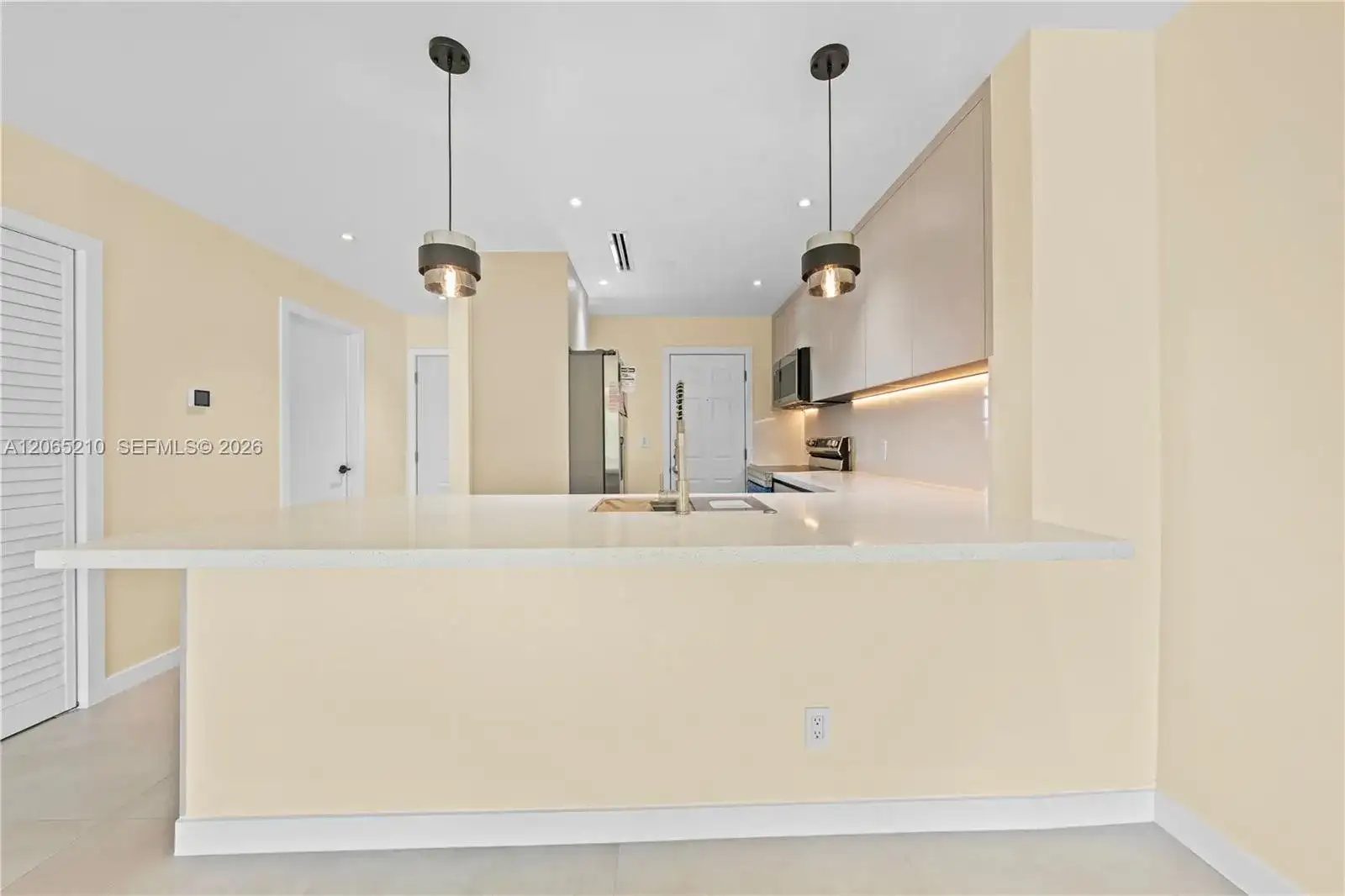 1400 NE 191st St # 305, Miami FL 33179 photo 5