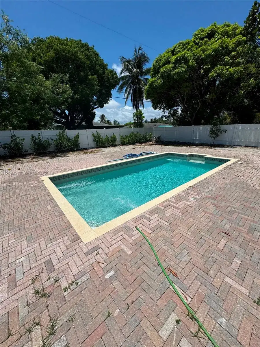 330 Cypress Dr, Lake Park FL 33403 photo 2