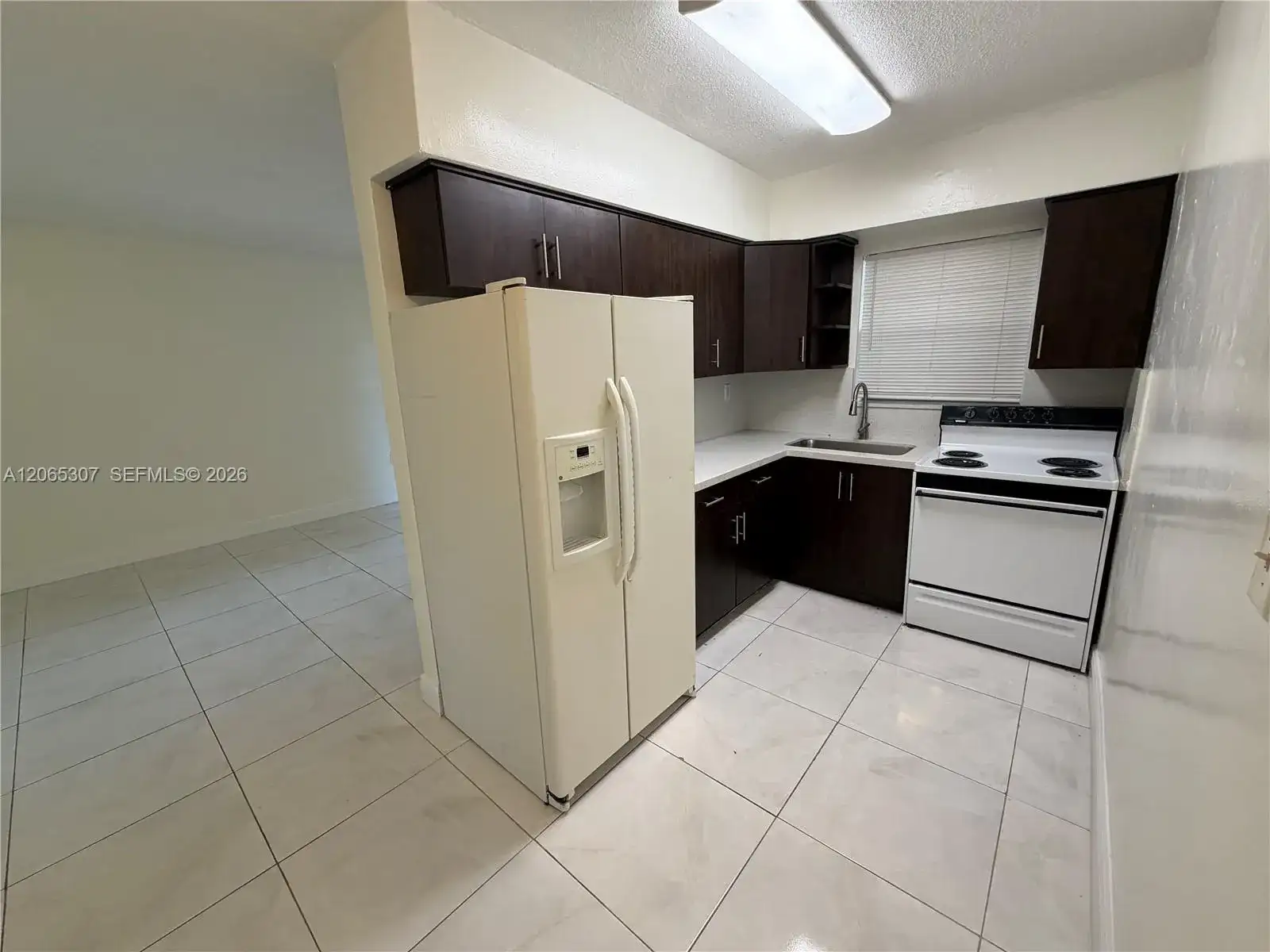 16150 NE 19th Ct # 2, North Miami Beach FL 33162 photo 3