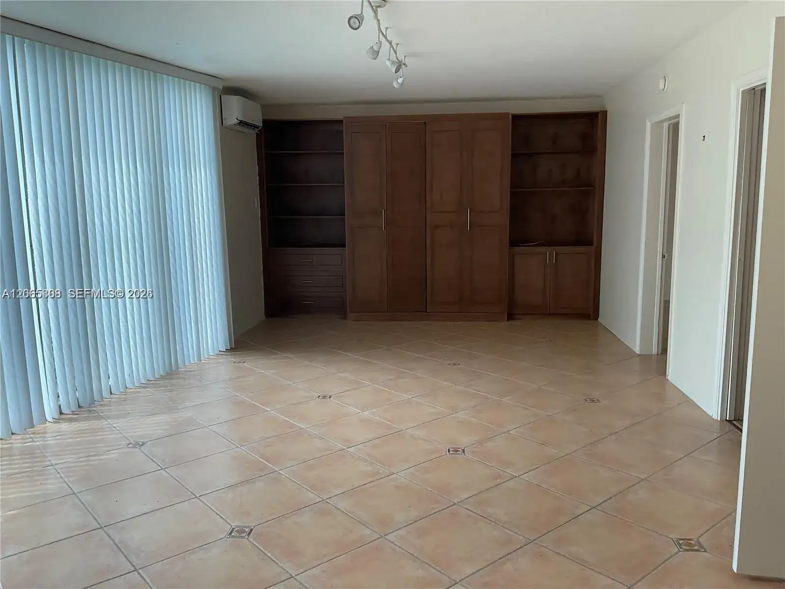 10178 Collins Ave # 109, Bal Harbour FL 33154 photo 4