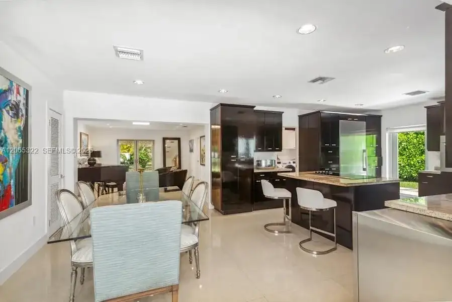 8215 SW 63rd Pl, Miami FL 33143 photo 4