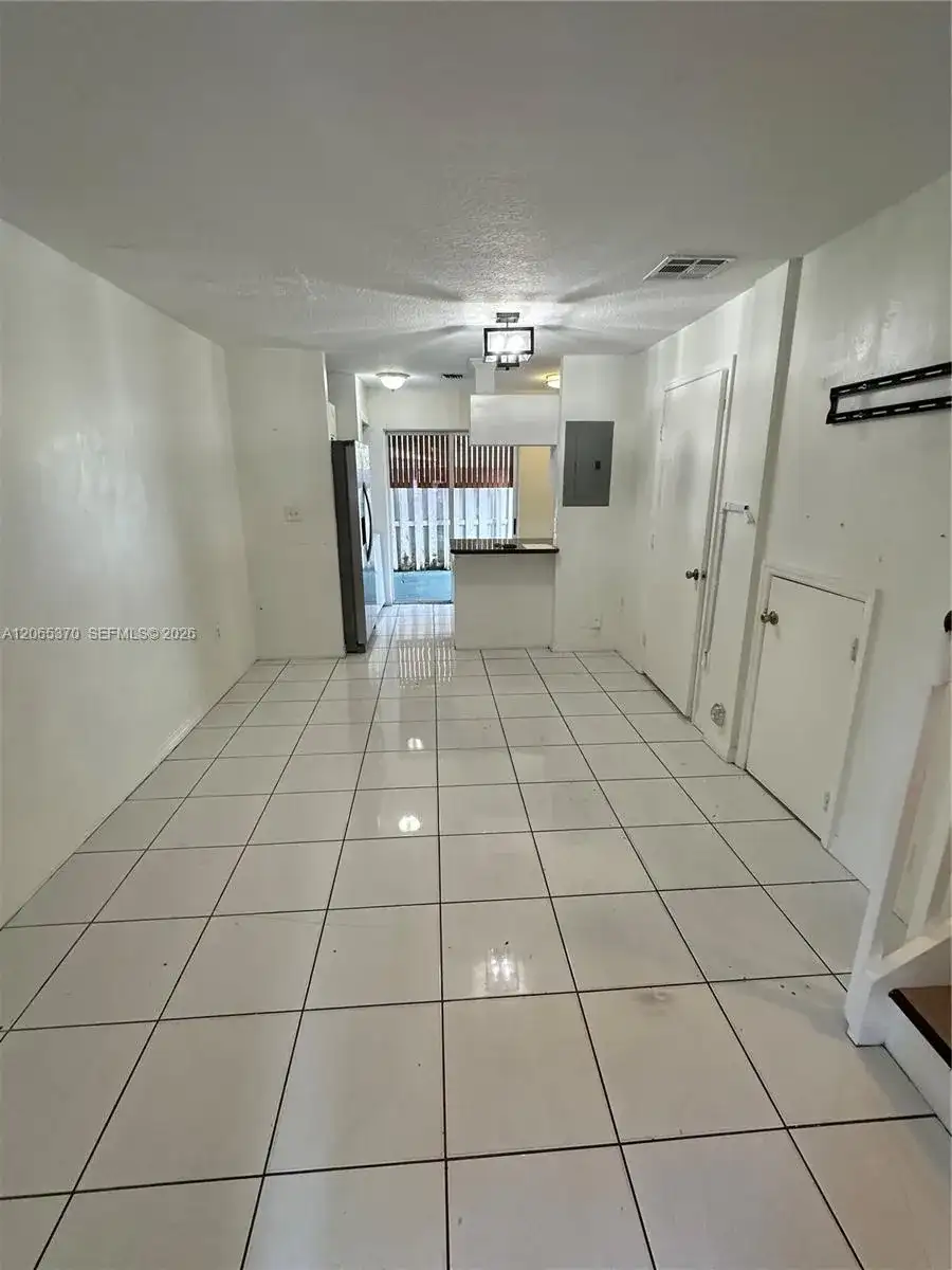 920 NW 78th Ave # 9B, Miami FL 33126 photo 3