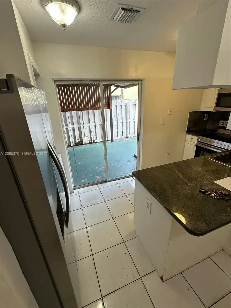 920 NW 78th Ave # 9B, Miami FL 33126 photo 5